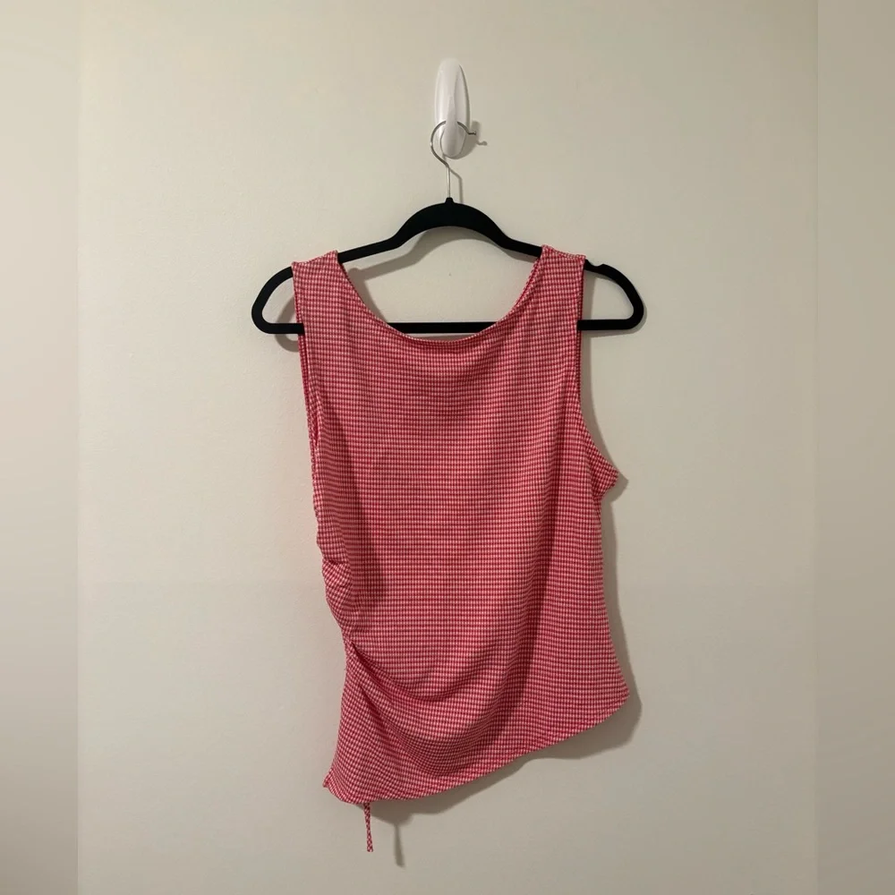 Lisa Says Gah Asymmetrical Gingham Red Tank XL - Picture 2 of 5